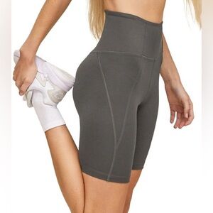 GIRLFRIEND COLLECTIVE green BIKE SHORTS size medium workout high waisted